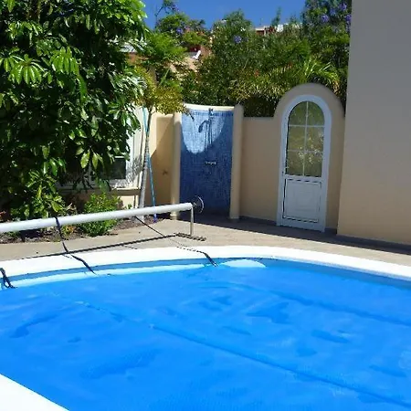 Sleeps 4 Pool Wifi 펜션 Chayofa