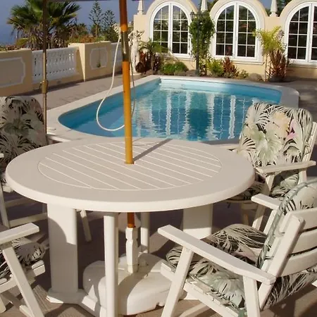 펜션 Sleeps 4 Pool Wifi